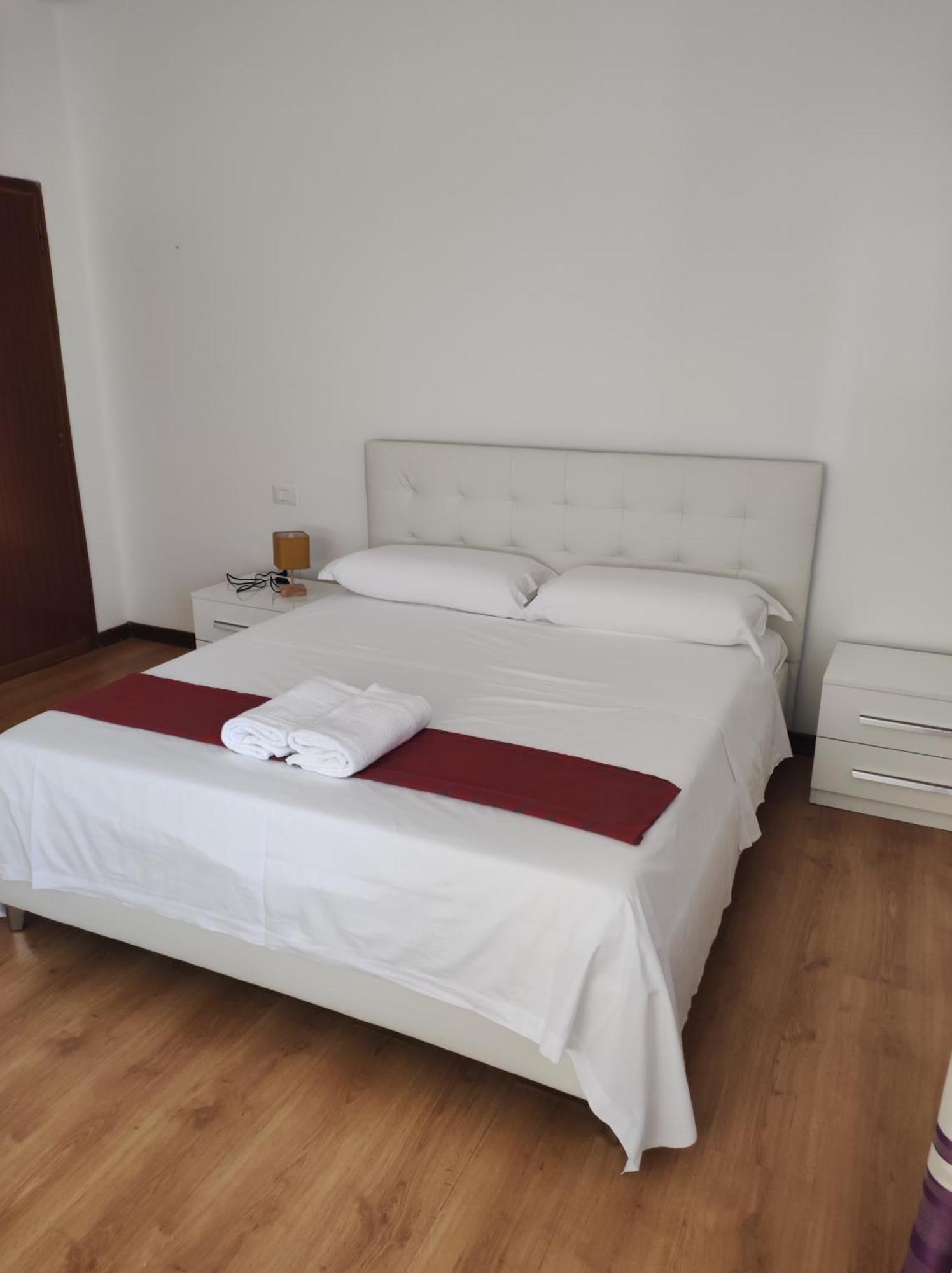 Abc Guest House ميستر المظهر الخارجي الصورة