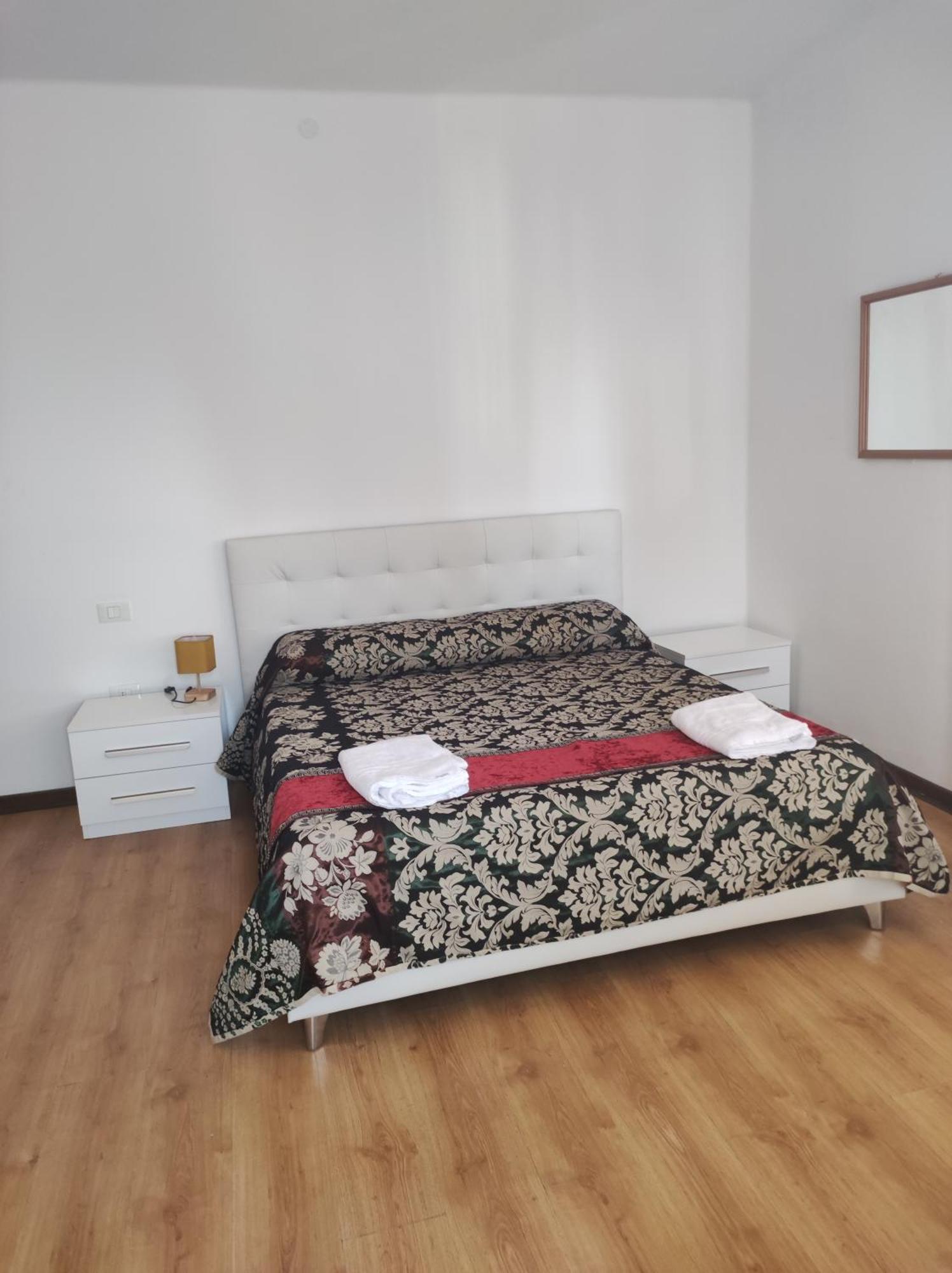 Abc Guest House ميستر المظهر الخارجي الصورة
